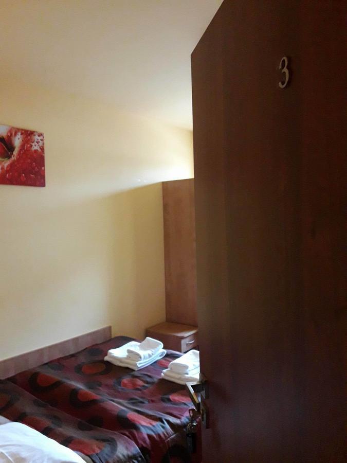 Hotel Paola Kutno Exteriér fotografie